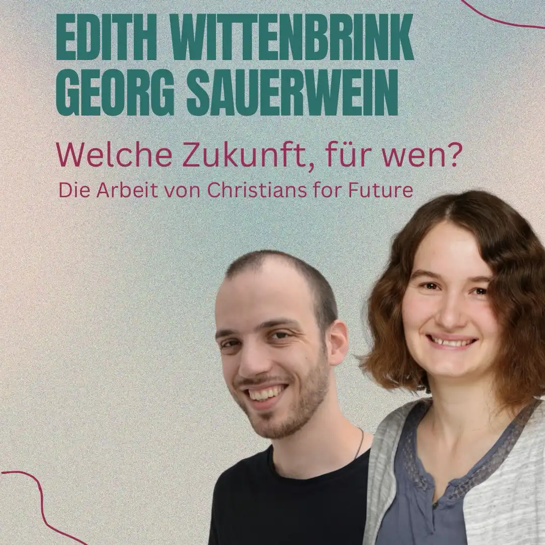 Das Bild zeigt zwei Menschen, die in die Kamera lächeln. Das sind Edith Wittenbrink und Georg Sauerwein.
